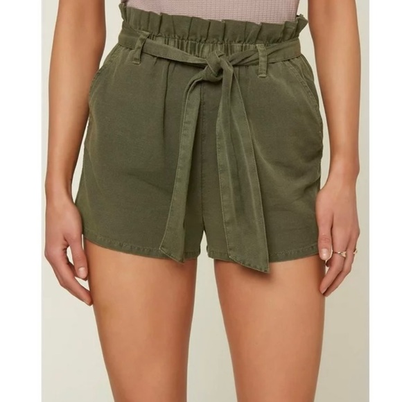 NWT O’Neill Cameron Shorts. Olive green. Size XL. 2 front pockets. Drawstring - Picture 2 of 6